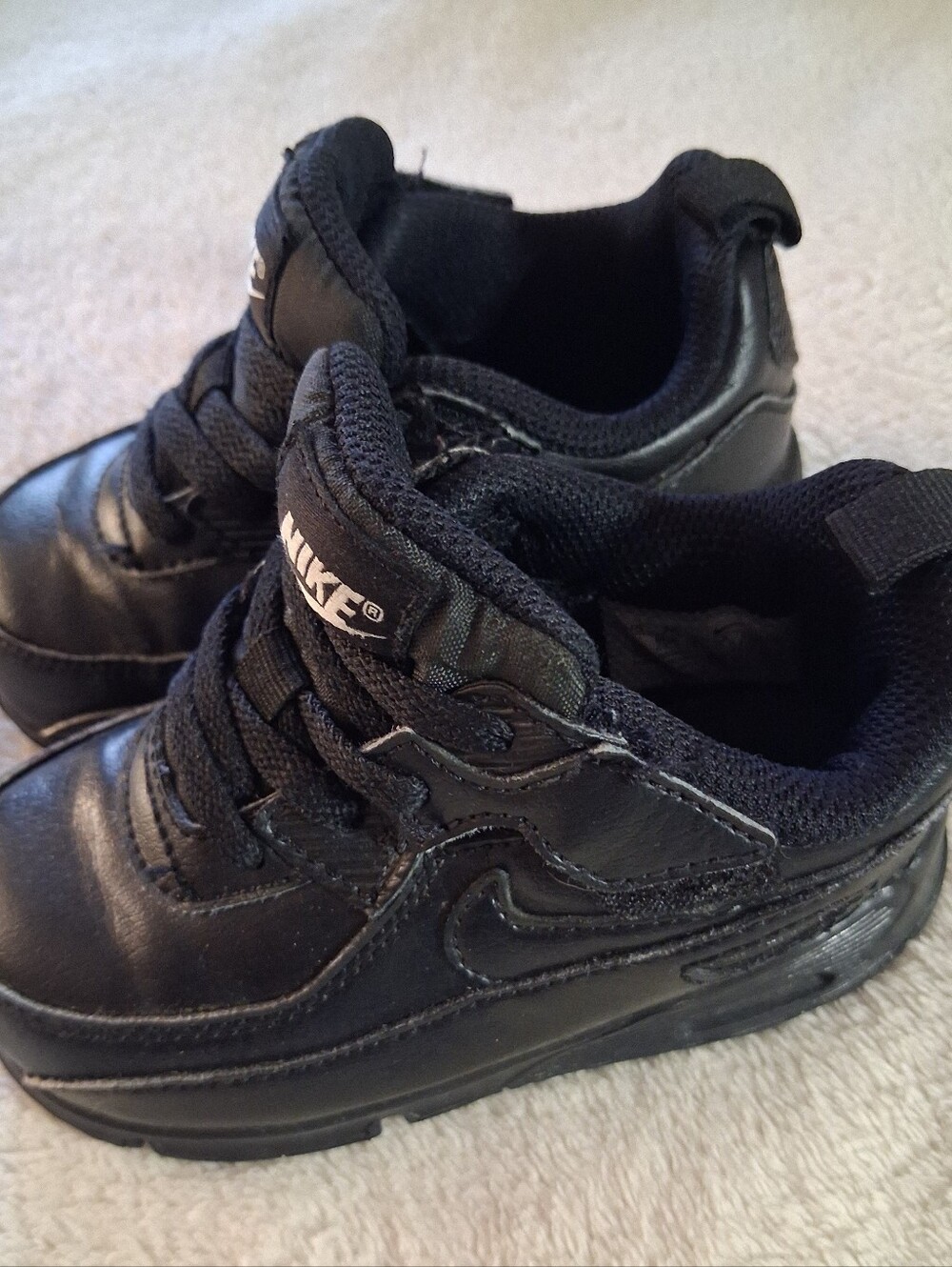 Nike Air Max For Toddlers Size 7c Black Leather Sneakers